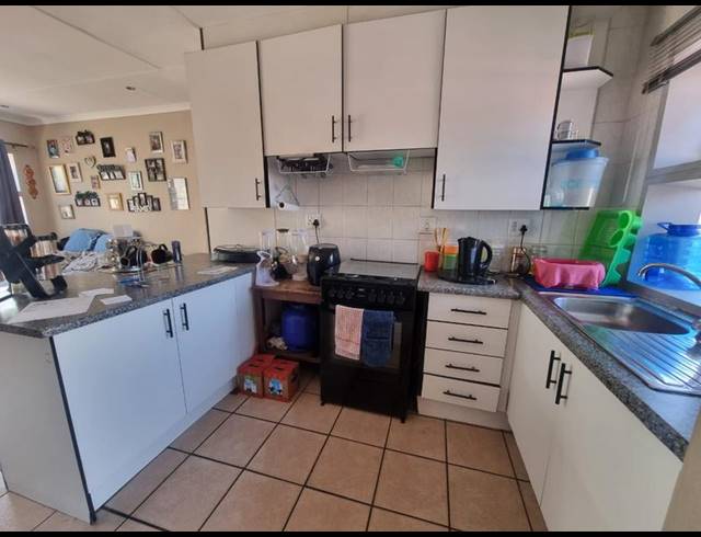 2 BEDROOM TOWNHOUSE FOR SALE IN NEW REDRUTH